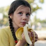 How dangerous is it to eat a banana?